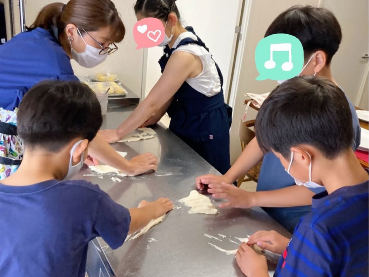 【小学生以上は体験可】親子でパン作りに挑戦しませんか?同伴者でご予約いただいた場合は、一つのパン作りを協働で体験いただけます。