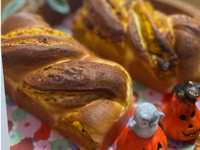 【一例】パンプキンパウンド(9.10月秋限定パン)