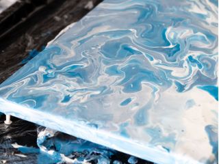 20×20cmのキャンバスに描く世界で一つの作品