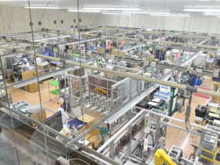 インクカートリッジ生産工場