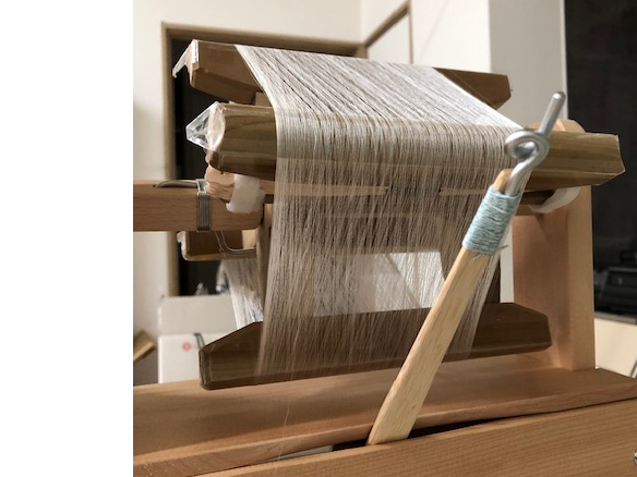 ���J���̘g�ɁA���������������ǂ�ǂ񗭂܂��Ă����܂��B