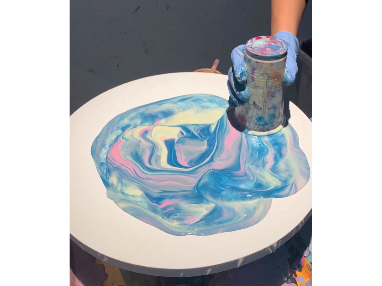代官山×アート＞ワイン片手に、リラックスして楽しむアート体験