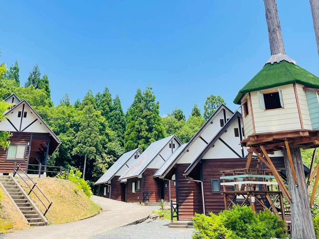 �������^�C�v�̏h���A�E�g�h�A�����i�ł���u�X�̂ق�����VILLAGE�v�ŊJ�ÁI