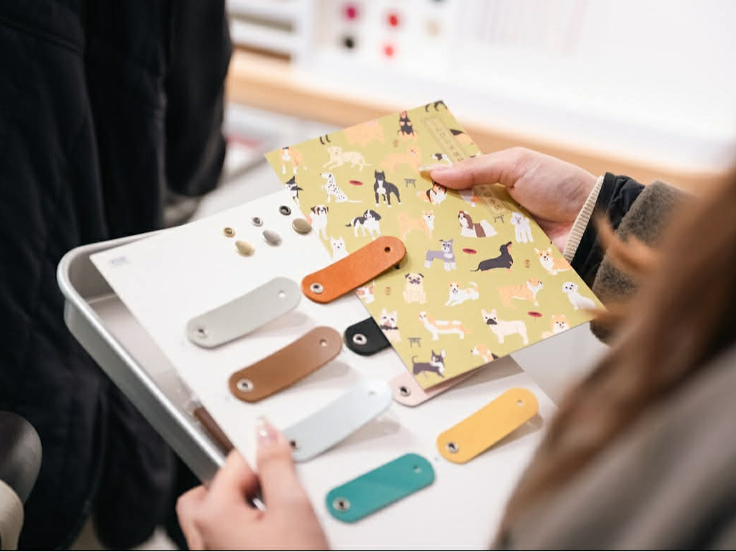  ���M�ς� �_���𗯂߂���@��I�т܂��I�L�x�ȑI��������m�[�g�̕��͋C�ɍ��킹�ăJ�X�^�}�C�Y��^