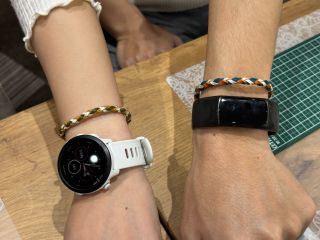 実際の完成イメージです♪好きな色を組み合わせて編んでいきます♪