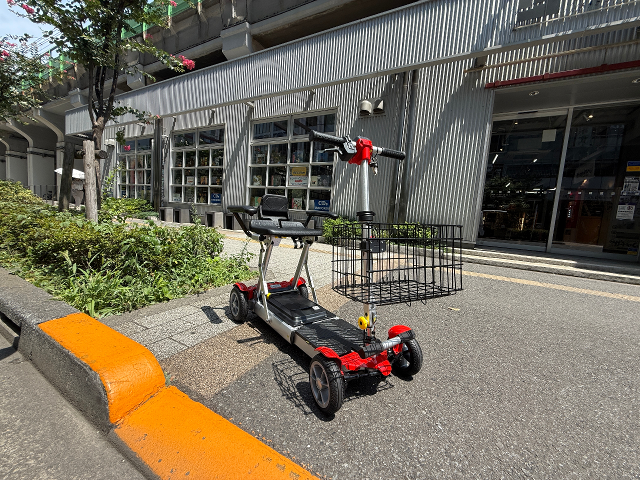 JOY�J�[�g�͉��O�ł������ł��o���A�t���[���[�g�E�����𑖍s�ł��܂��I