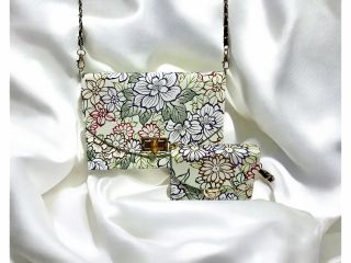 バック型バックチャーム