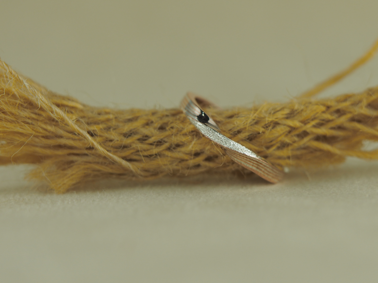 �����O���f���F��2.5�o�@�c�C�X�g180�@���ʁ��X�^�[�_�X�g�d�グ