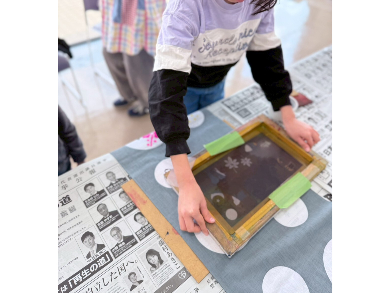 ���D���Ȍ^�ƐF��I��ŁA������F��