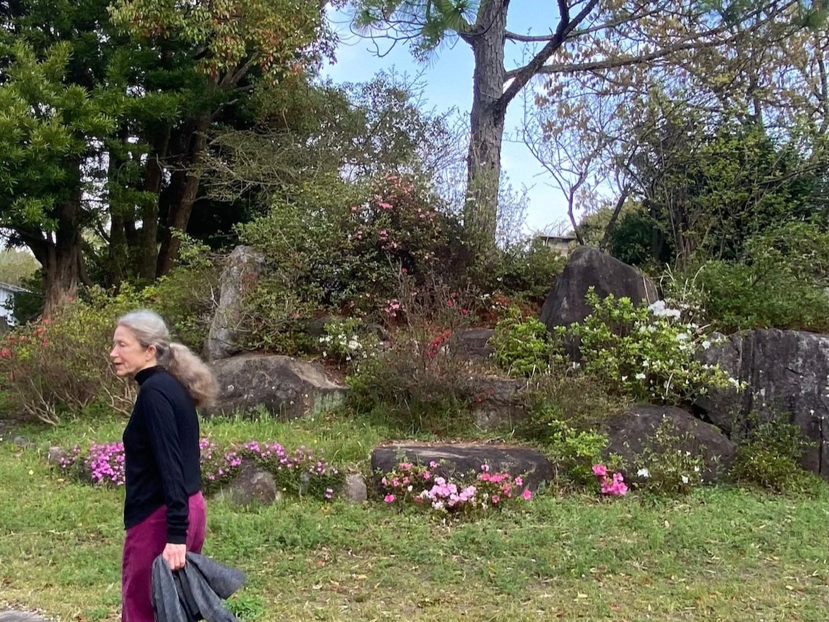 �_�G�߂ɂ��l�X�ȑ��Ԃ������܂��^