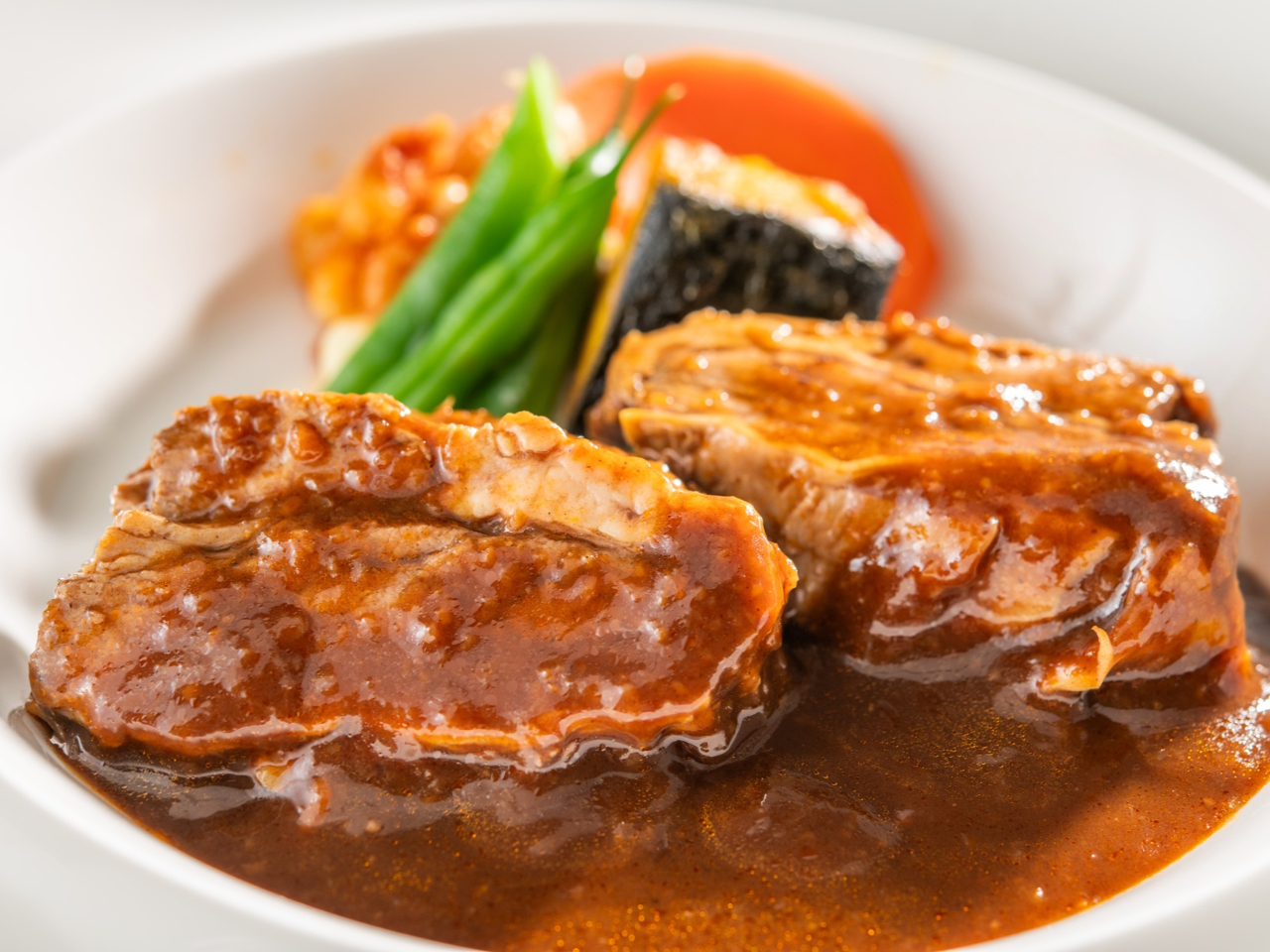 �󂯌p���ꂽ�Z���I�`���̃r�[�t�V�`���[�́A�������A�Z���I�̐l�C�����ł��B�i�����j���[�͕ύX�ɂȂ�ꍇ���������܂��j