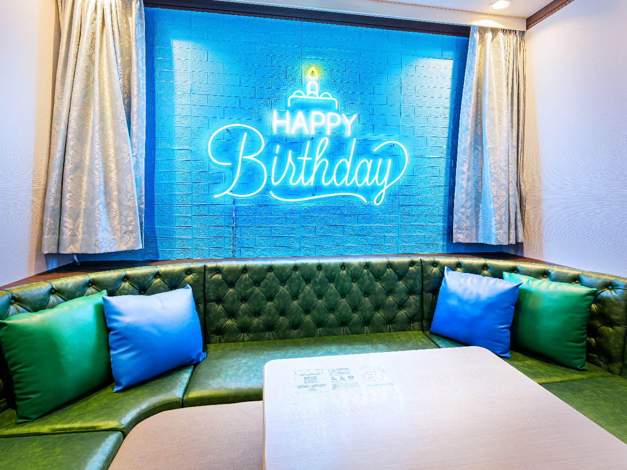 303R�@�ő�8���l�܂ł����p�\�b���a�������p�Ɋ������o�[�X�f�[�l�I���t�����[��