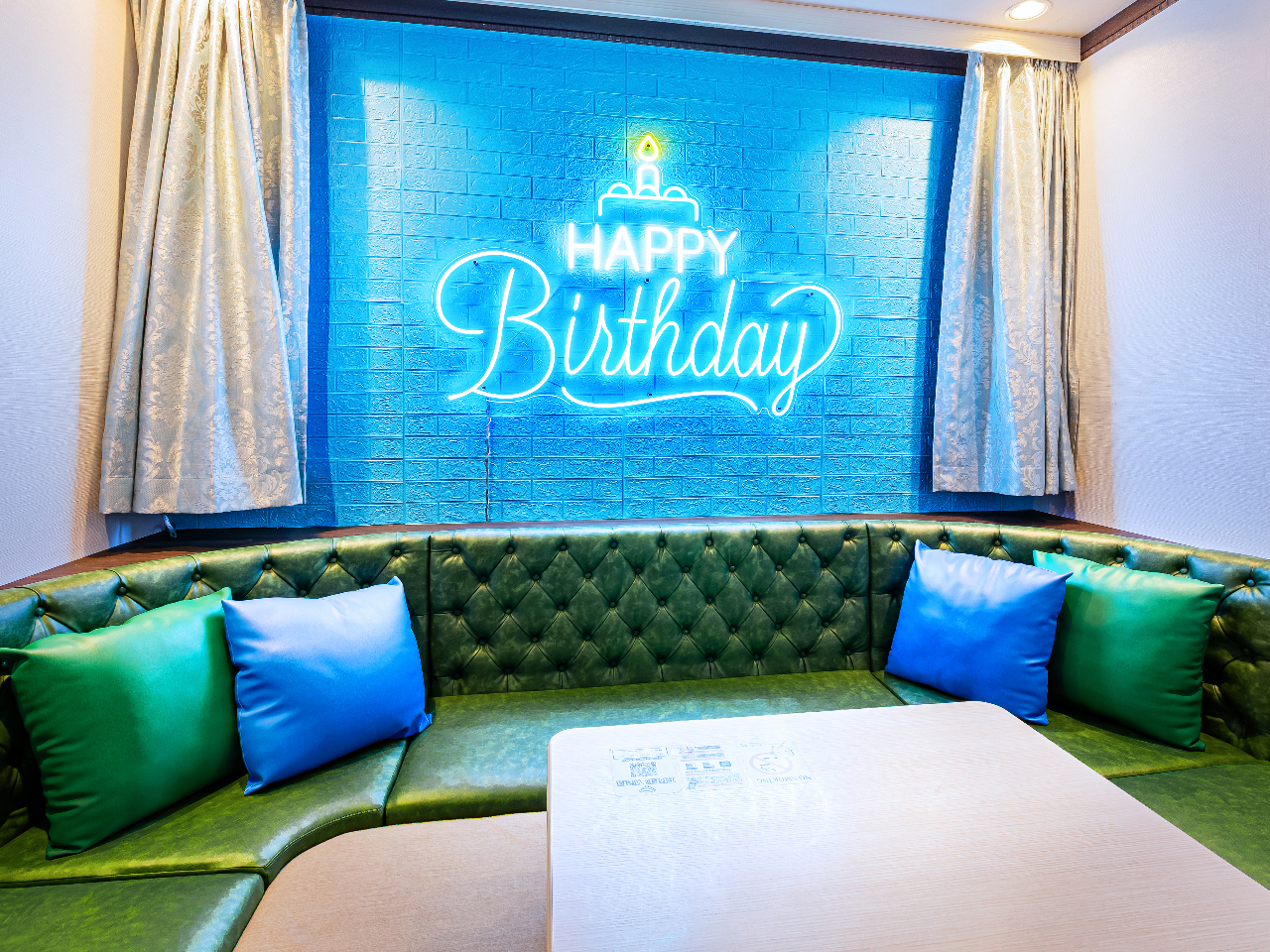 303R�@�ő�8���l�܂ł����p�\�b���a�������p�Ɋ������o�[�X�f�[�l�I���t�����[�� 