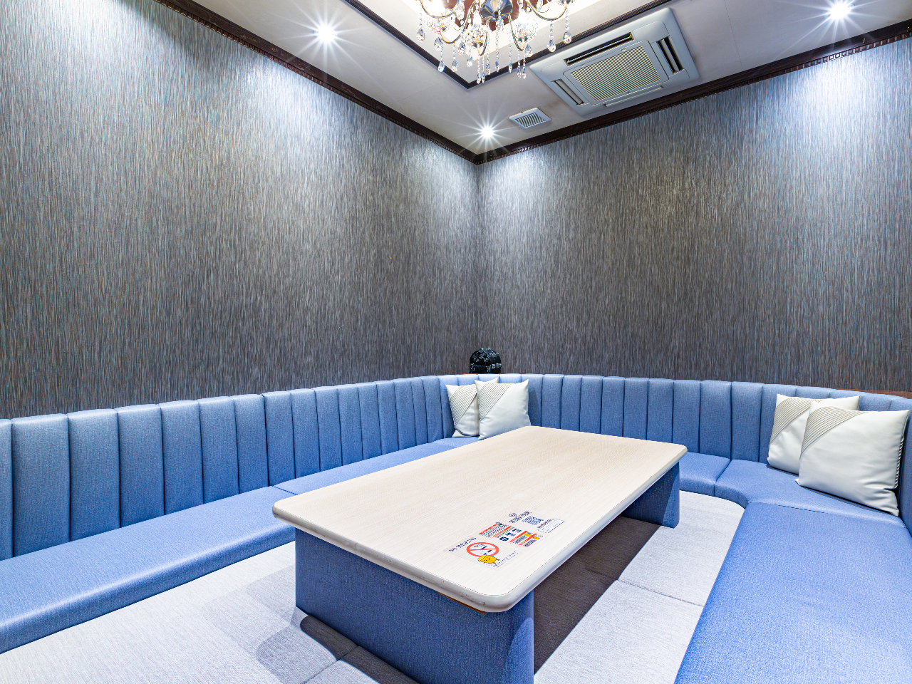 302R�@�ő�14���l�܂ł����p�\ 