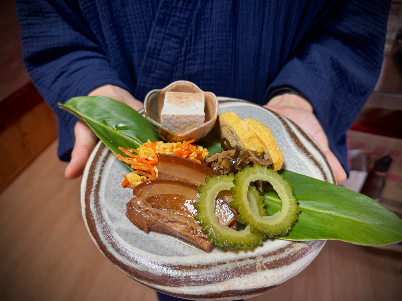 ����`�����V