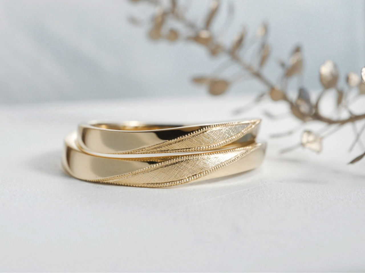 �V�l�}�S�[���h�ō쐻���������w�ցB�������C���͊i�q��̒��肪�������f�U�C���B�~���O���C���ň͂��Ă��܂�