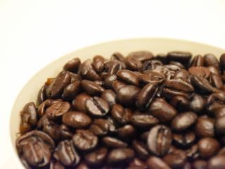 自分好みのコーヒー豆を焙煎。“ほかほか”をお持ち帰り