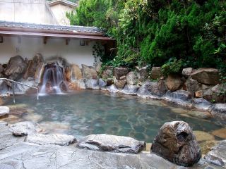 \600年の歴史をもつ長門湯本温泉をごゆっくりお楽しみください/