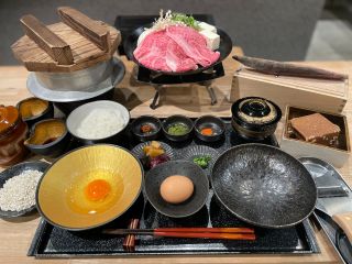 関西風すき焼きをこだわりの食材で作るプログラム!