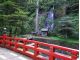 \祓川と須賀の滝/昔、三山詣での人々は必ず祓川の清き流れに身を沈め、水垢離をとり三山への登拝の途についたそう。