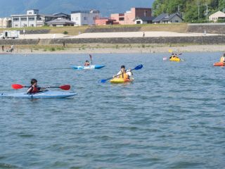 1人で水上を自由自在に!シングルカヌー体験