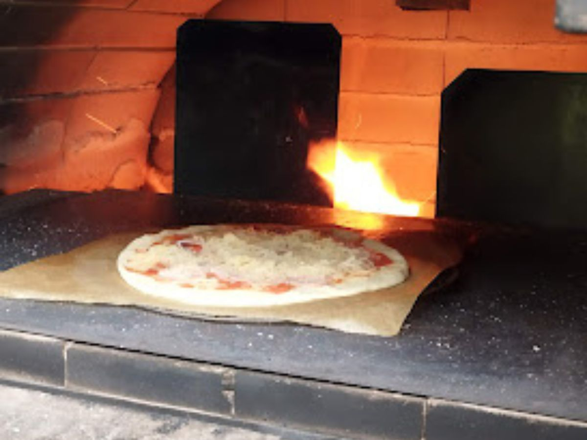 �܂��ԃI�[�g�L�����v��ɂ͎���̐Ηq������܂�