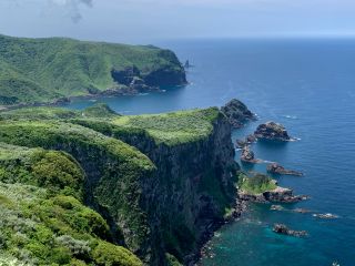 \摩天崖/断崖絶壁が生み出す圧倒的スケールの景観!大自然の息吹と、心が解き放たれる瞬間を体感してください♪