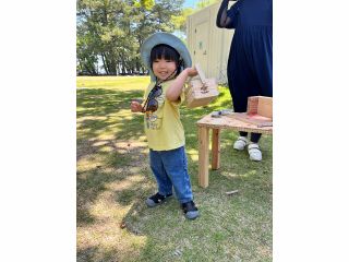 親子で作るおかしばこが人気の木工体験プラン