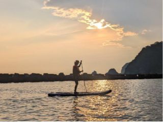 夕陽を見ながらのんびり海の上を歩くのも楽しいですよ。