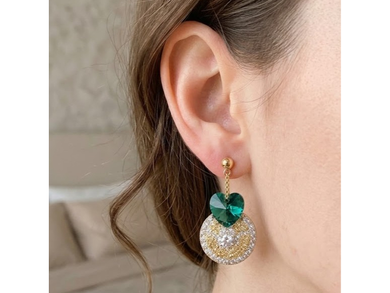 �s�A�X���p��B�~�`�����̒��a1.5cm�ł��B�y���_���g�w�b�h�������傫���ł��B