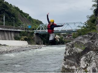\利根川の激流へ飛び込もう!群馬・沼田で爽快ラフティング体験/